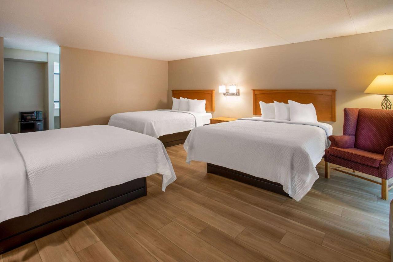 Days Inn By Wyndham Birch Run Luaran gambar