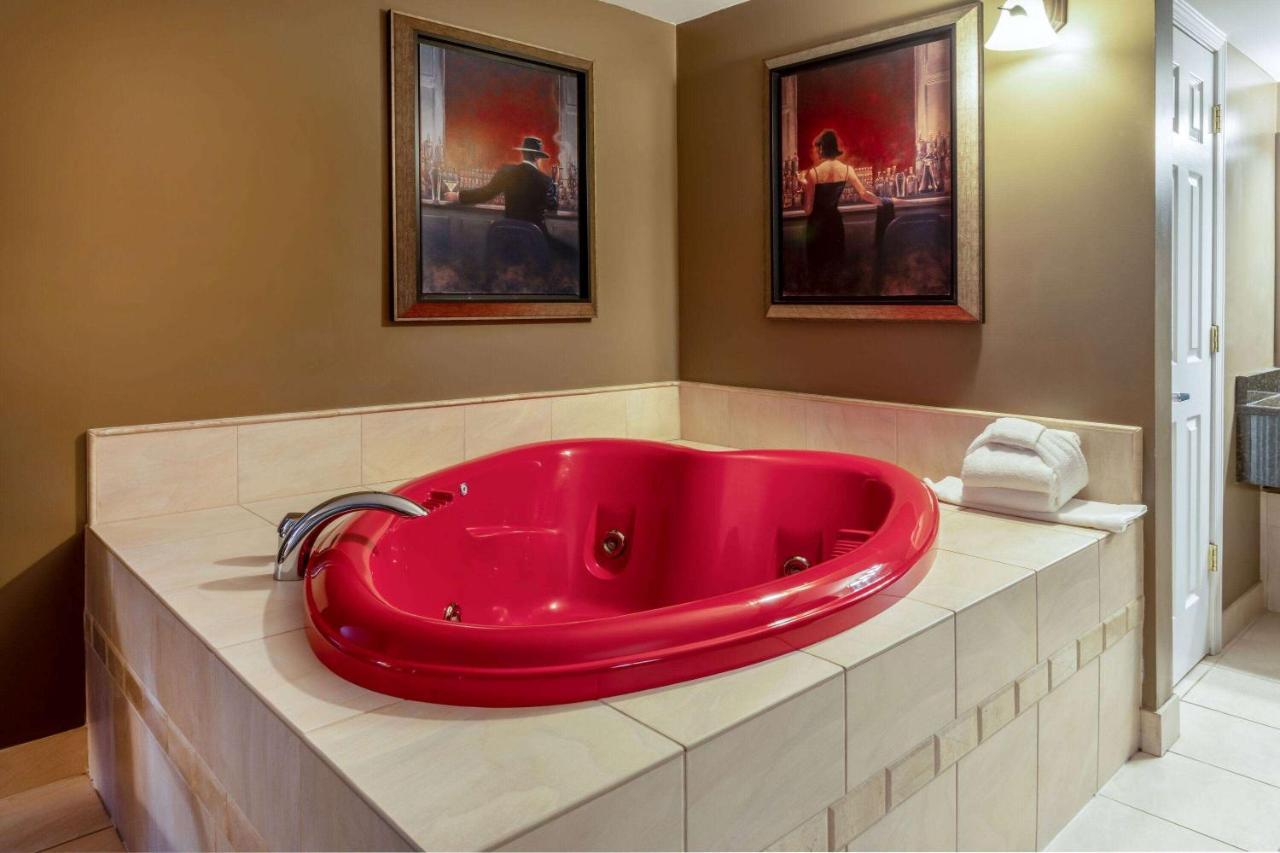 Days Inn By Wyndham Birch Run Luaran gambar