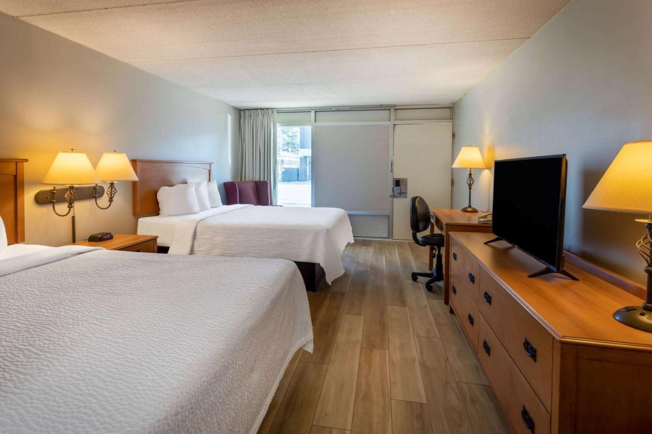 Days Inn By Wyndham Birch Run Luaran gambar