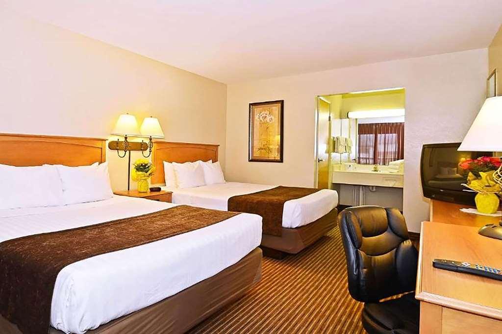 Days Inn By Wyndham Birch Run Bilik gambar